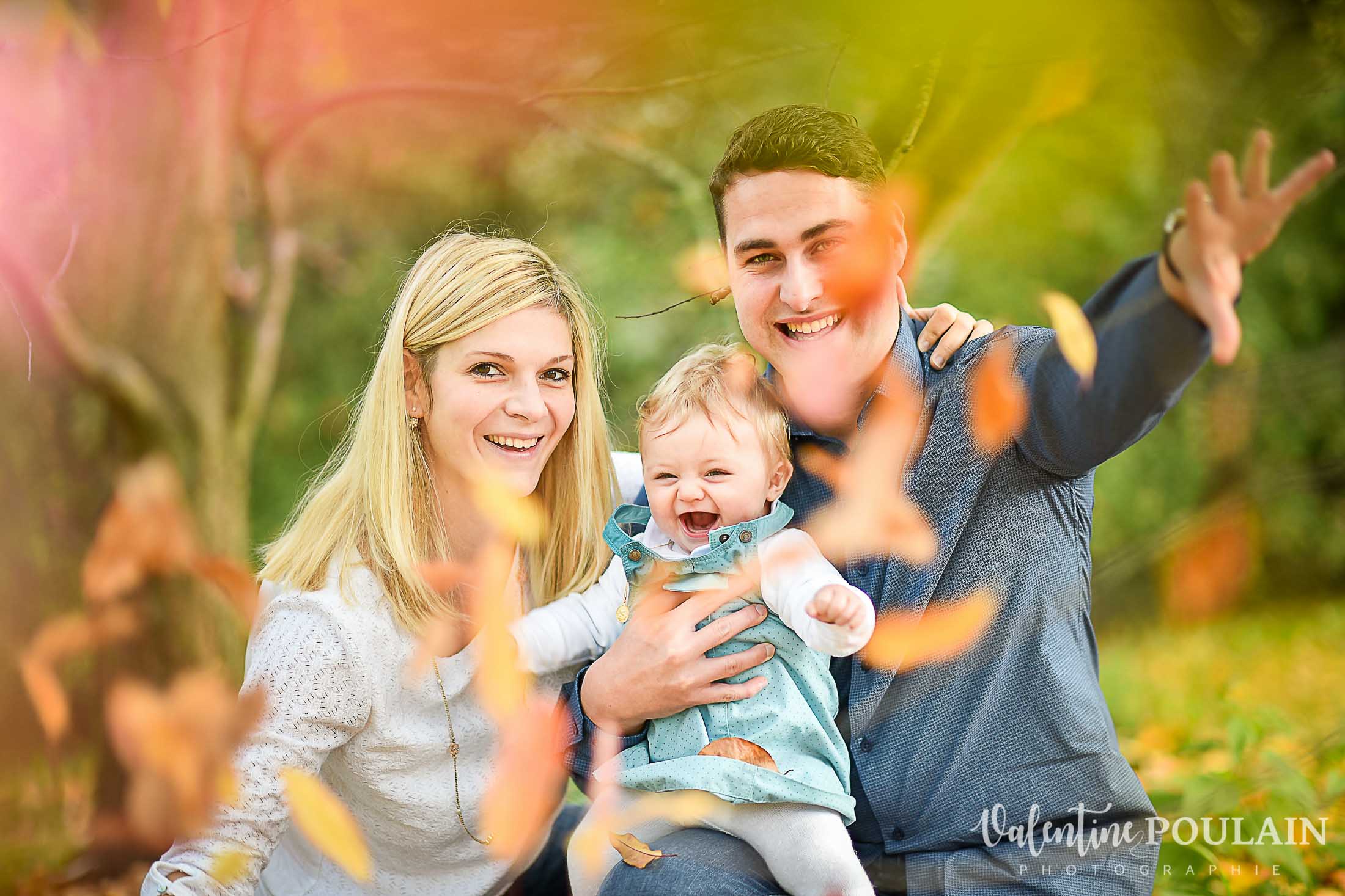 Shooting famille automne jeter - Valentine Poulain