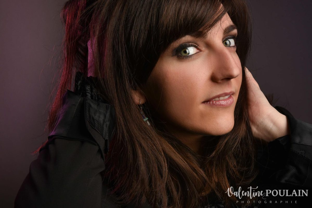 Shooting portrait studio Anais détail - Valentine Poulain