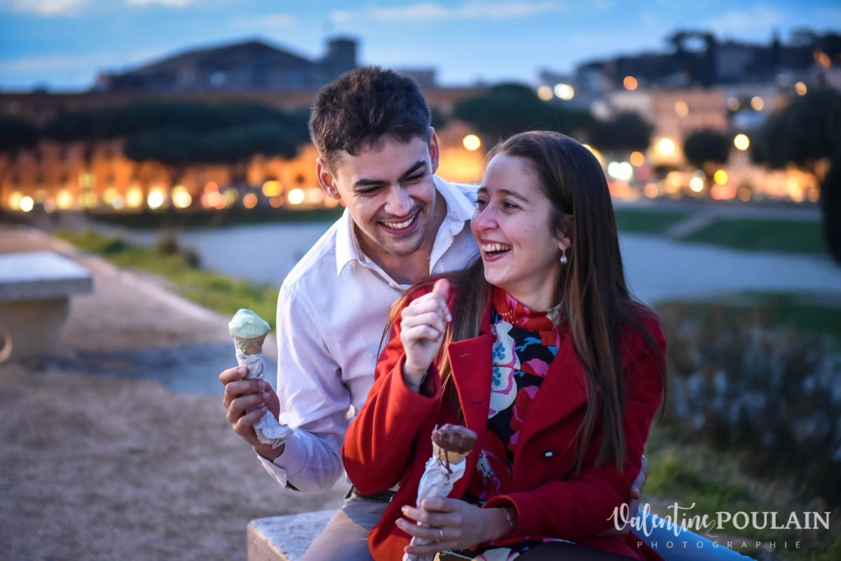 Shooting couple demande mariage Rome glace
