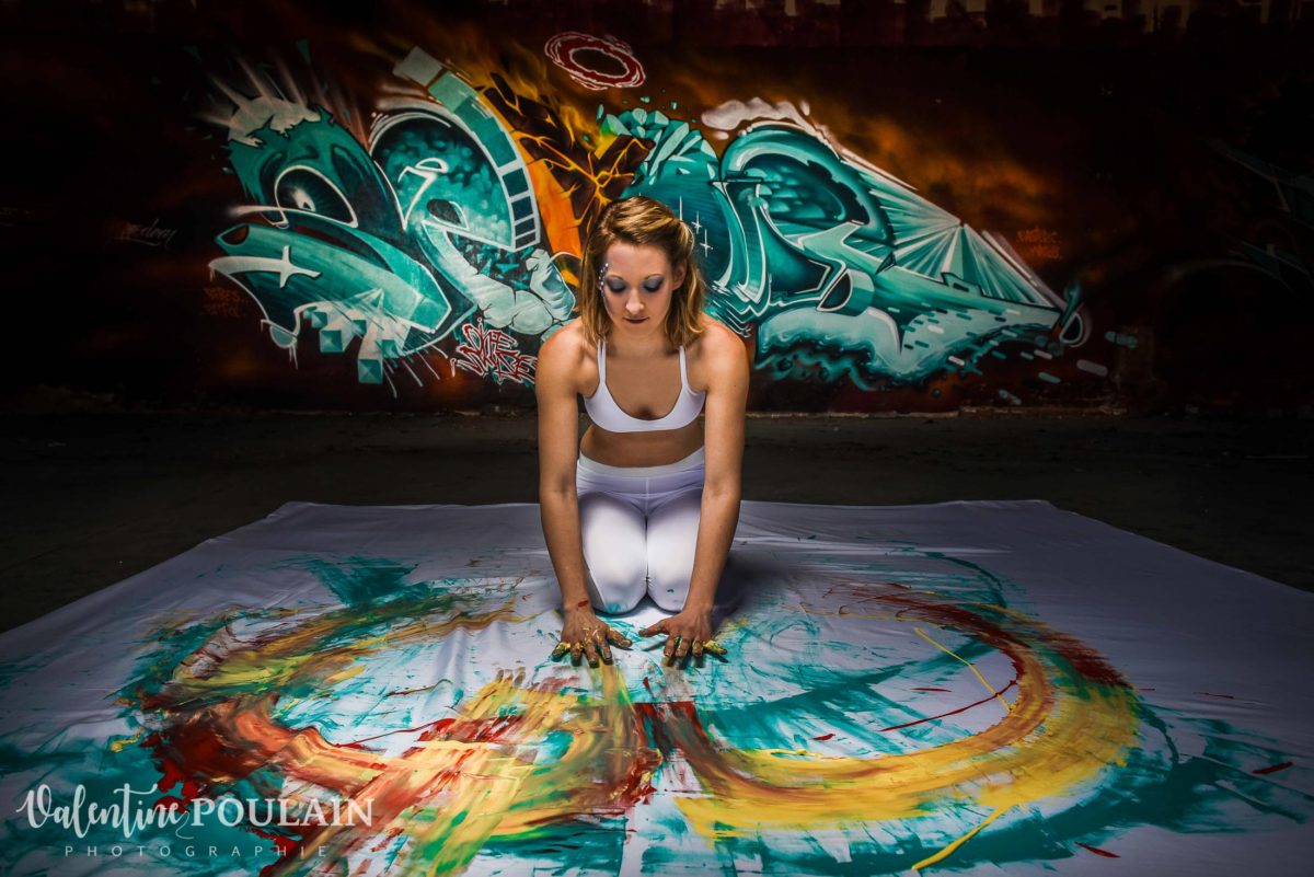 Shooting Yoga girl - Valentine Poulain peinture