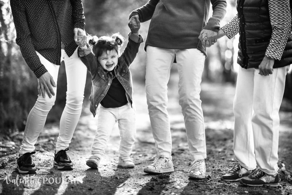 Shooting famille 4 générations femmes rire