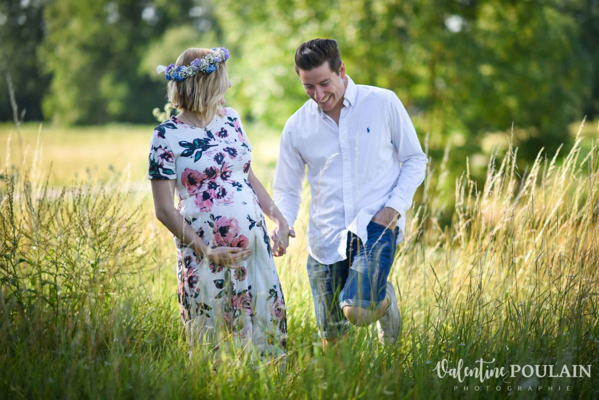 Séance photo grossesse couleurs été rires