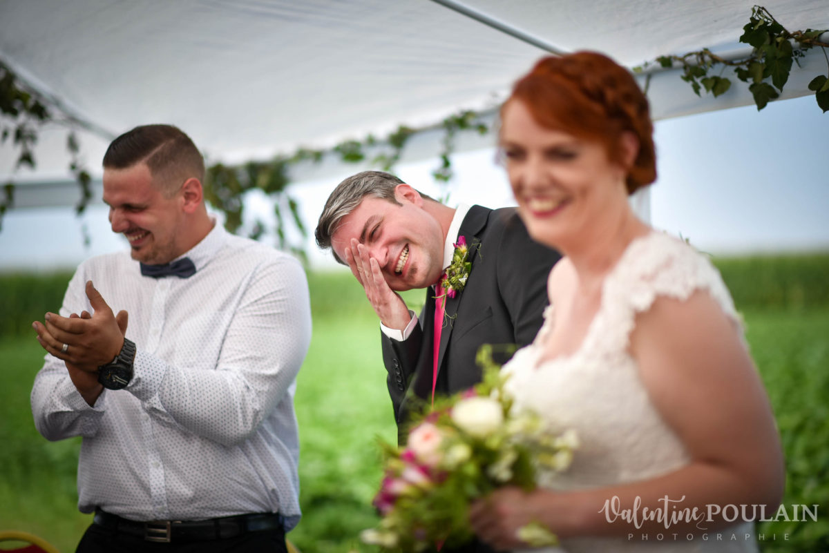 Mariage joyeux vert rose ému - Valentine Poulain