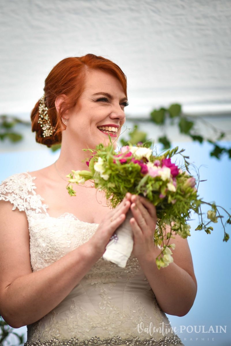 Mariage joyeux vert rose applaudit - Valentine Poulain