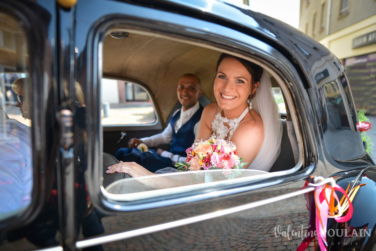 Mariage viticole Petit Wettolsheim - Valentine Poulain voiture