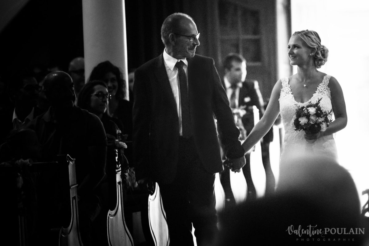 Mariage père marie fille - Valentine Poulain arrivée