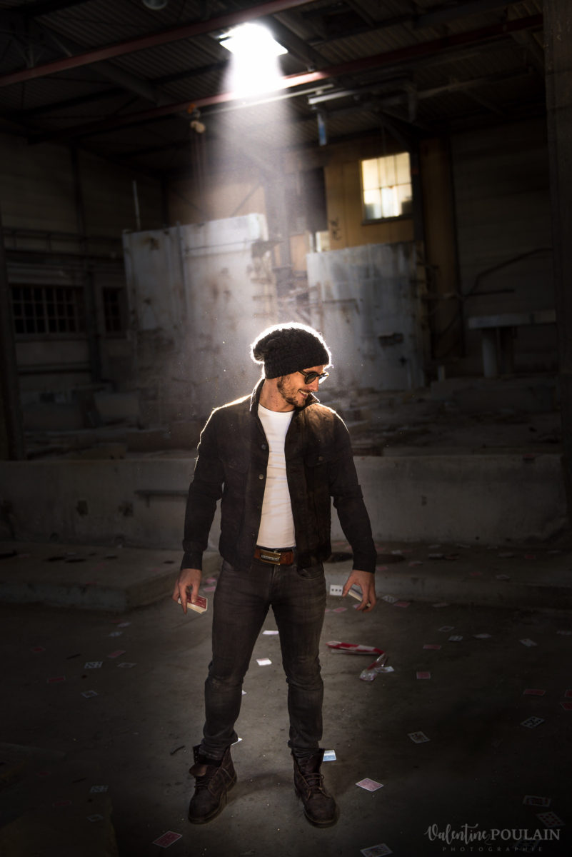 Shooting photo Eric Borner magicien - Valentine-Poulain sourire