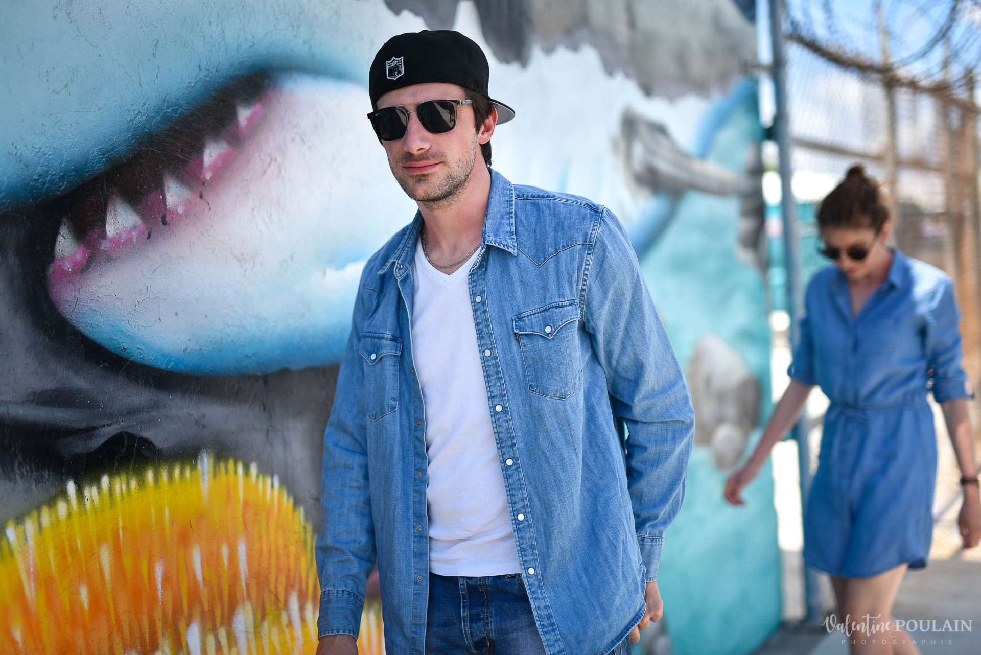 Couple Miami Wynwood - Valentine Poulain marcher