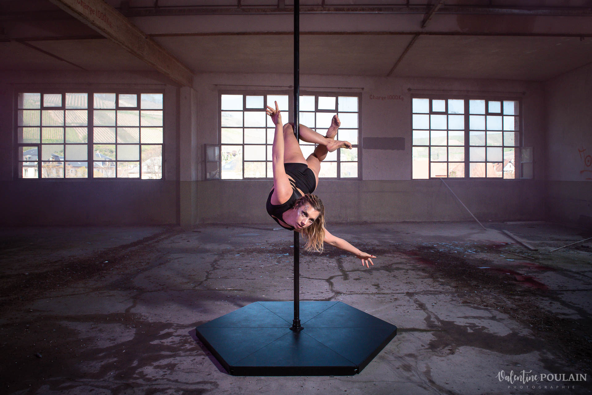 Shooting Pole Dance gymnastique - Valentine Poulain pose