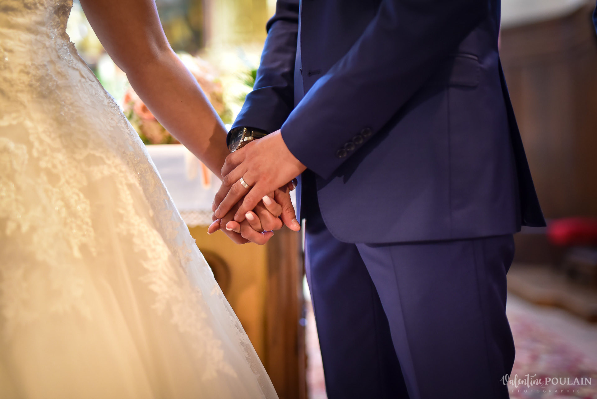 Mariage fun Petit Wettolsheim - Valentine Poulain mains