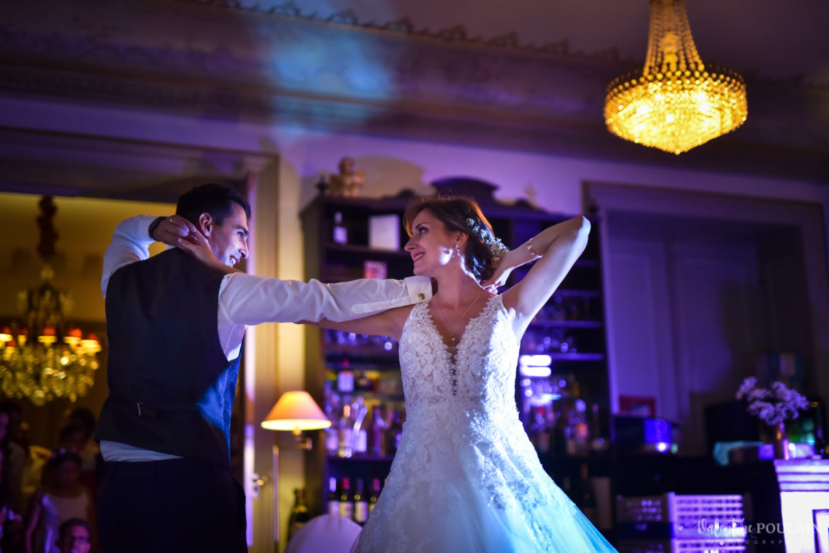 Mariage romantique Domaine Beaupré - Valentine Poulain danser