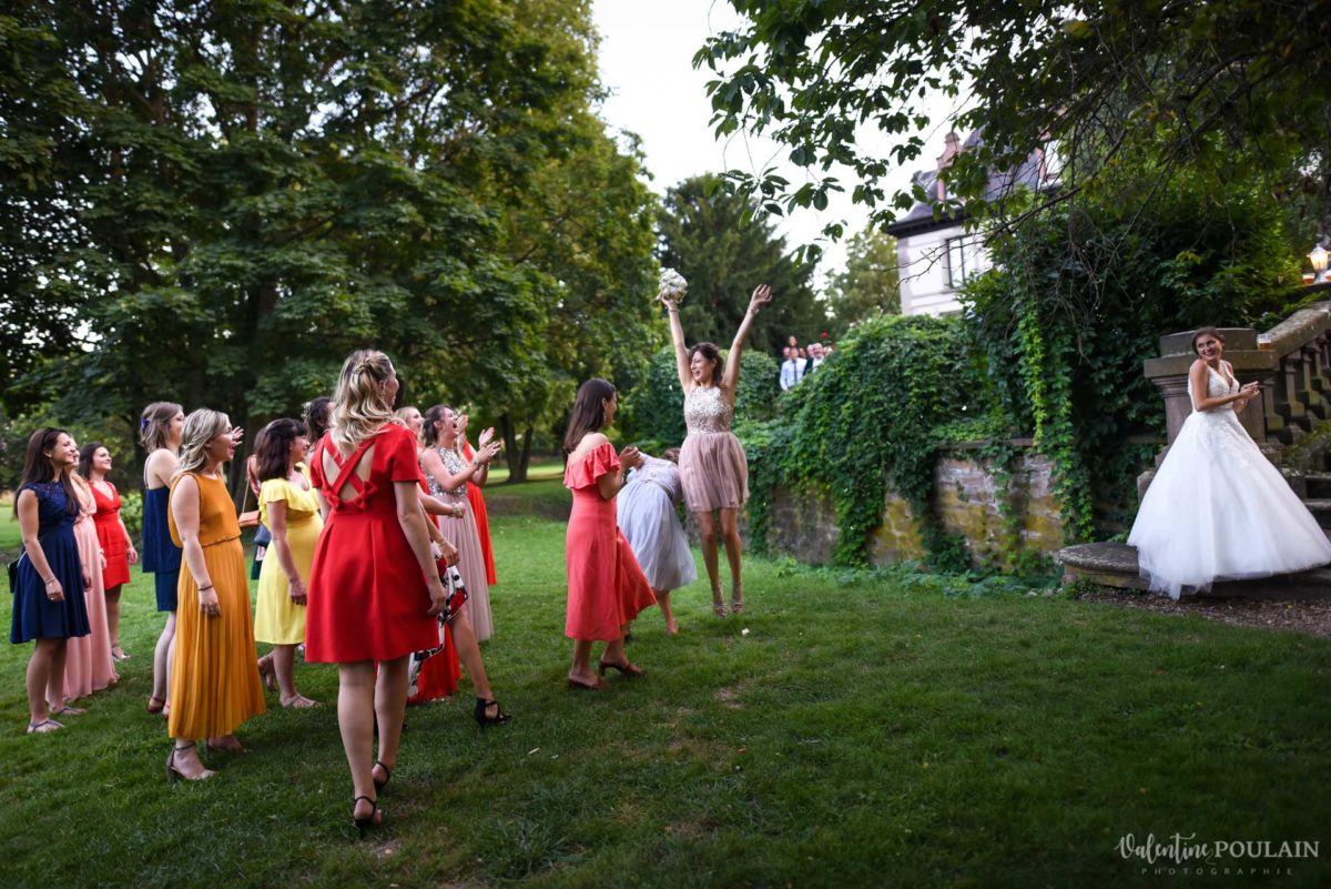 Mariage romantique Domaine Beaupré - Valentine Poulain jeter