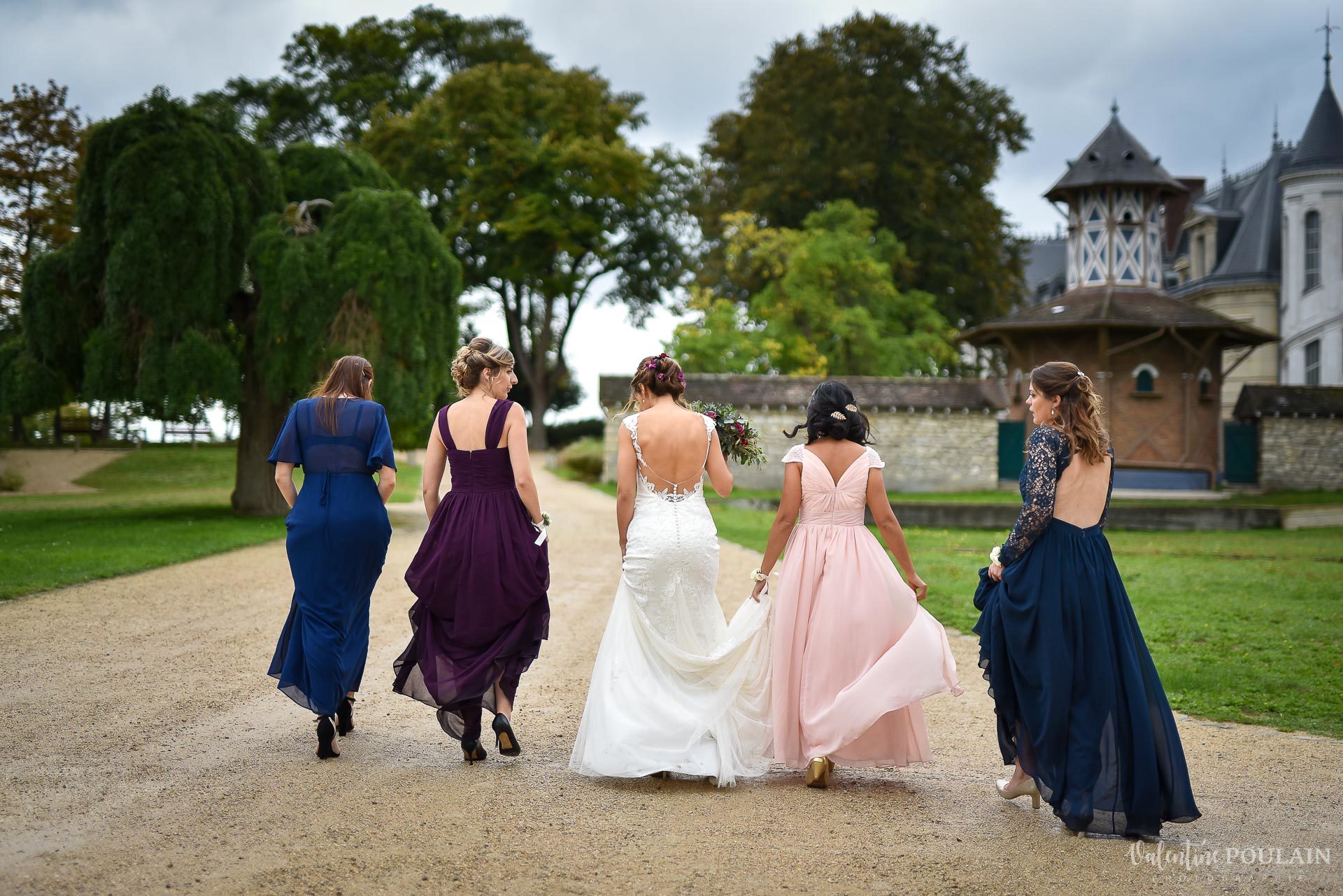  Mariage lieu insolite Paris -Valentine Poulain Domaine de Brunel Château du Prieuré témoins