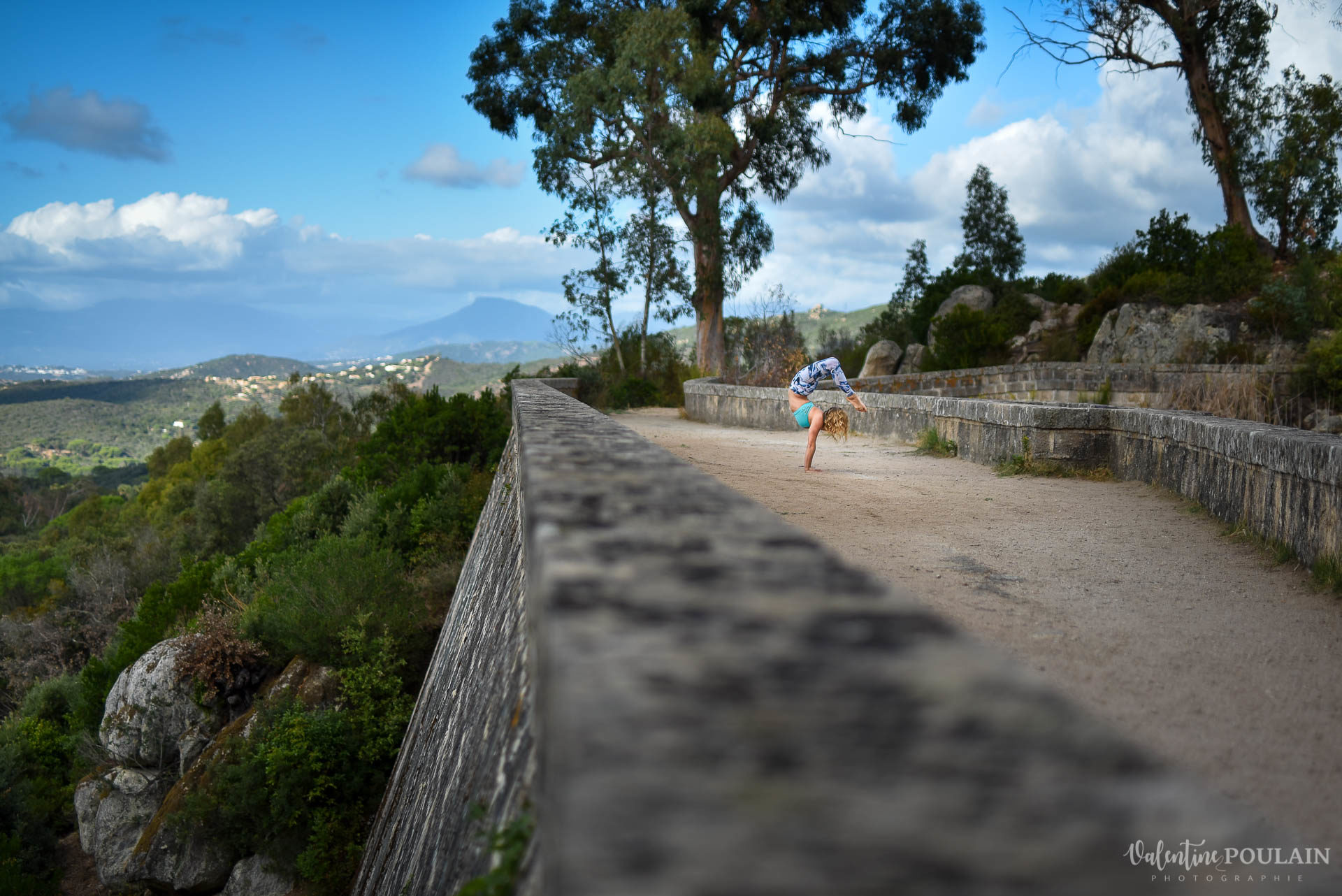 Shooting pole dance Corse Portrait - Valentine Poulain barrage