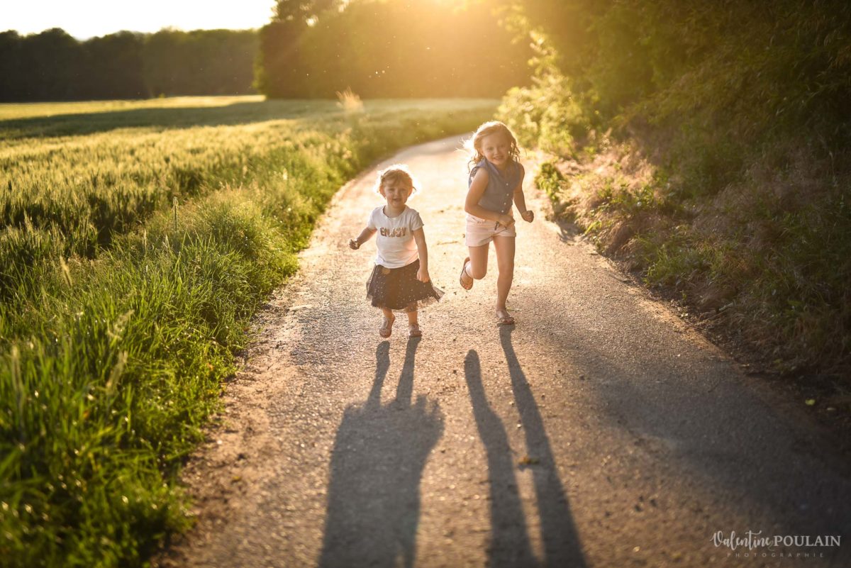 Séance photo Famille champs blé - Valentine Poulain filles