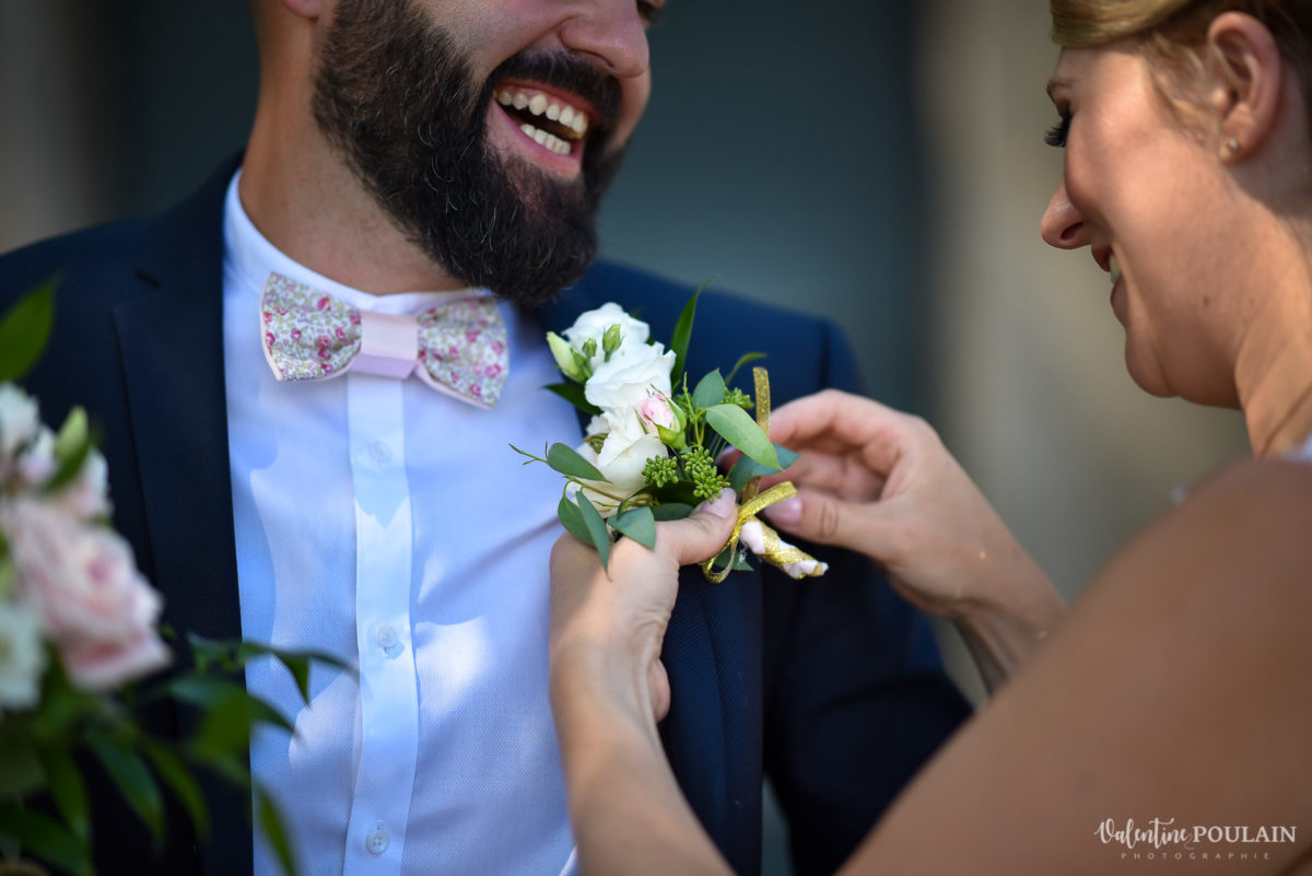 Mariage fun kermesse party - Valentine Poulain boutonnière