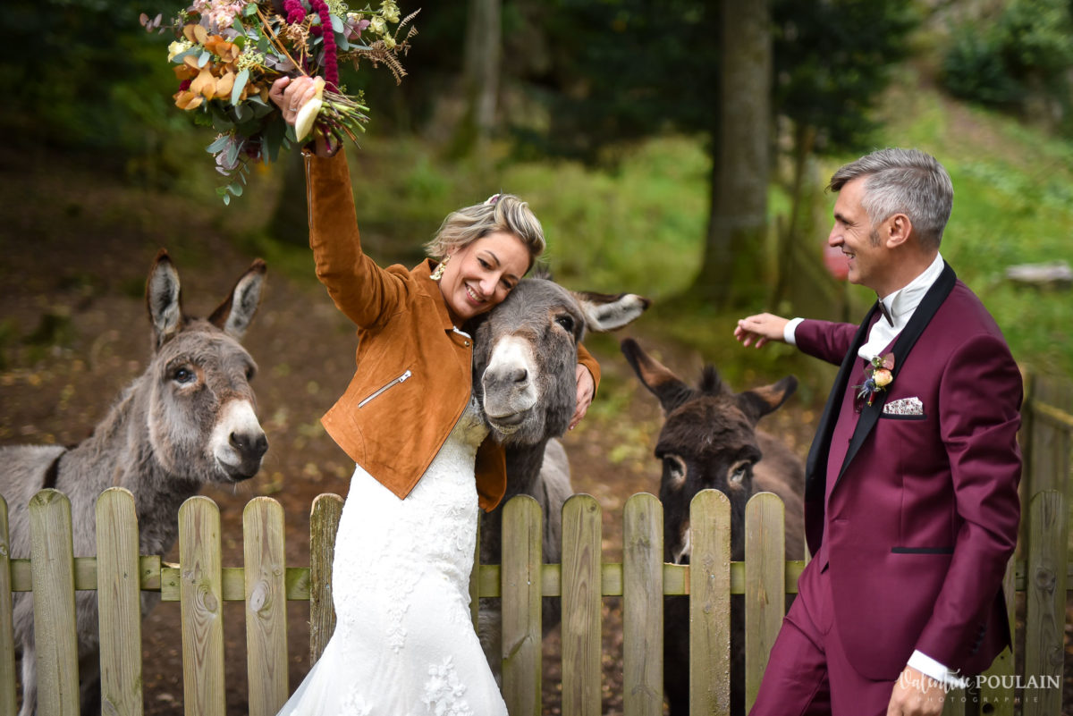 Mariage rock automne Domaine du Hirtz - Valentine Poulain ânes