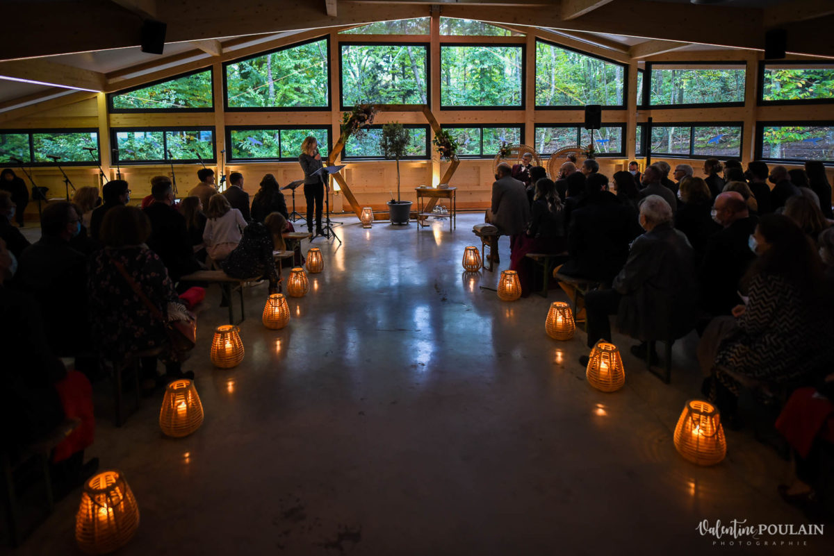 Mariage rock automne Domaine du Hirtz - Valentine Poulain cérémonie laïque light