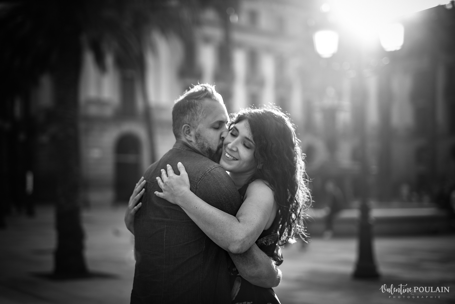 Séance photo couple Barcelone - Valentine Poulain n & b