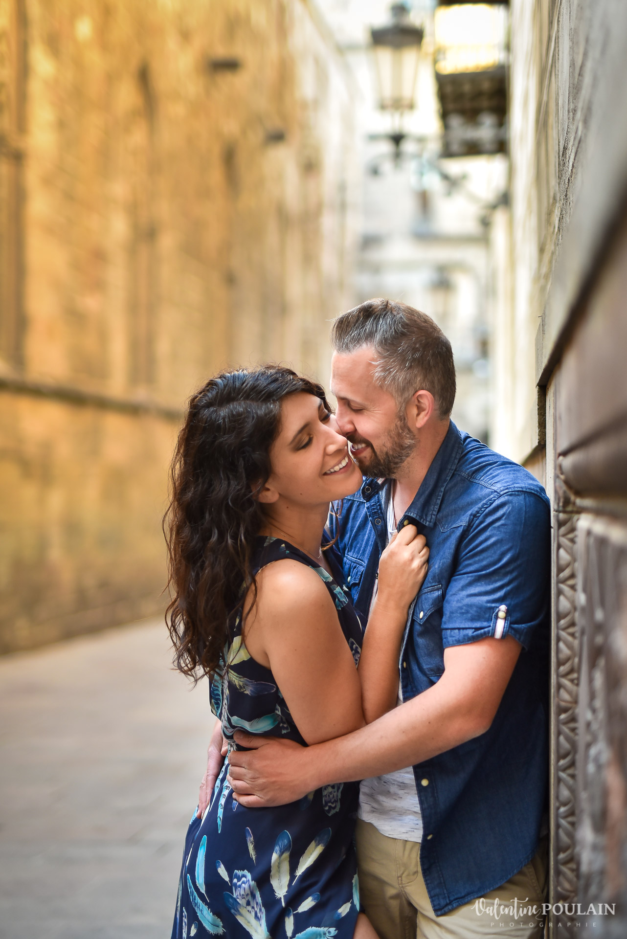 Séance photo couple Barcelone - Valentine Poulain rires