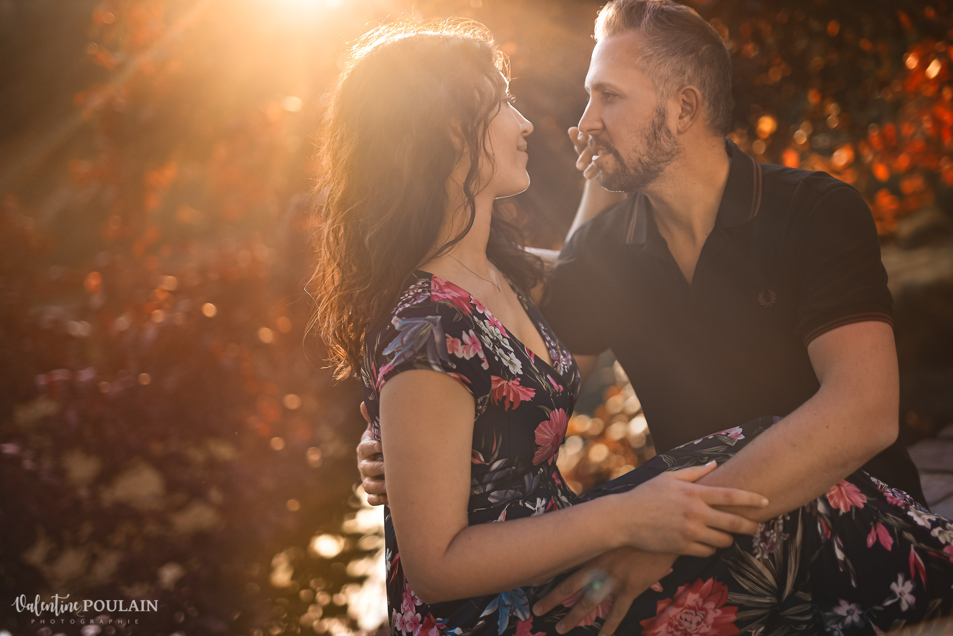 couple lumiere - barcelone - Valentine Poulain