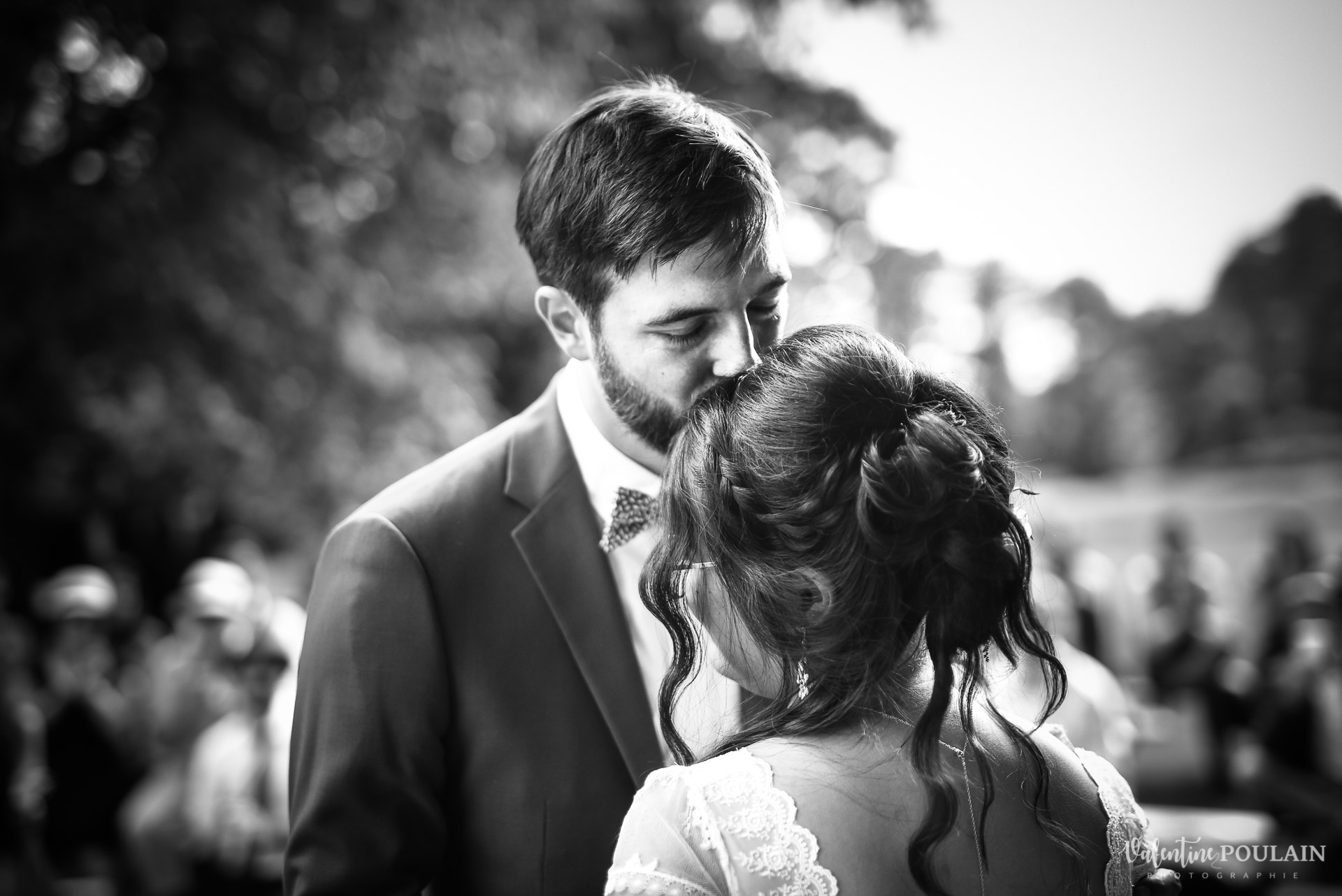Mariage La Drille au bord de l'eau - Valentine Poulain cérémonie n&b