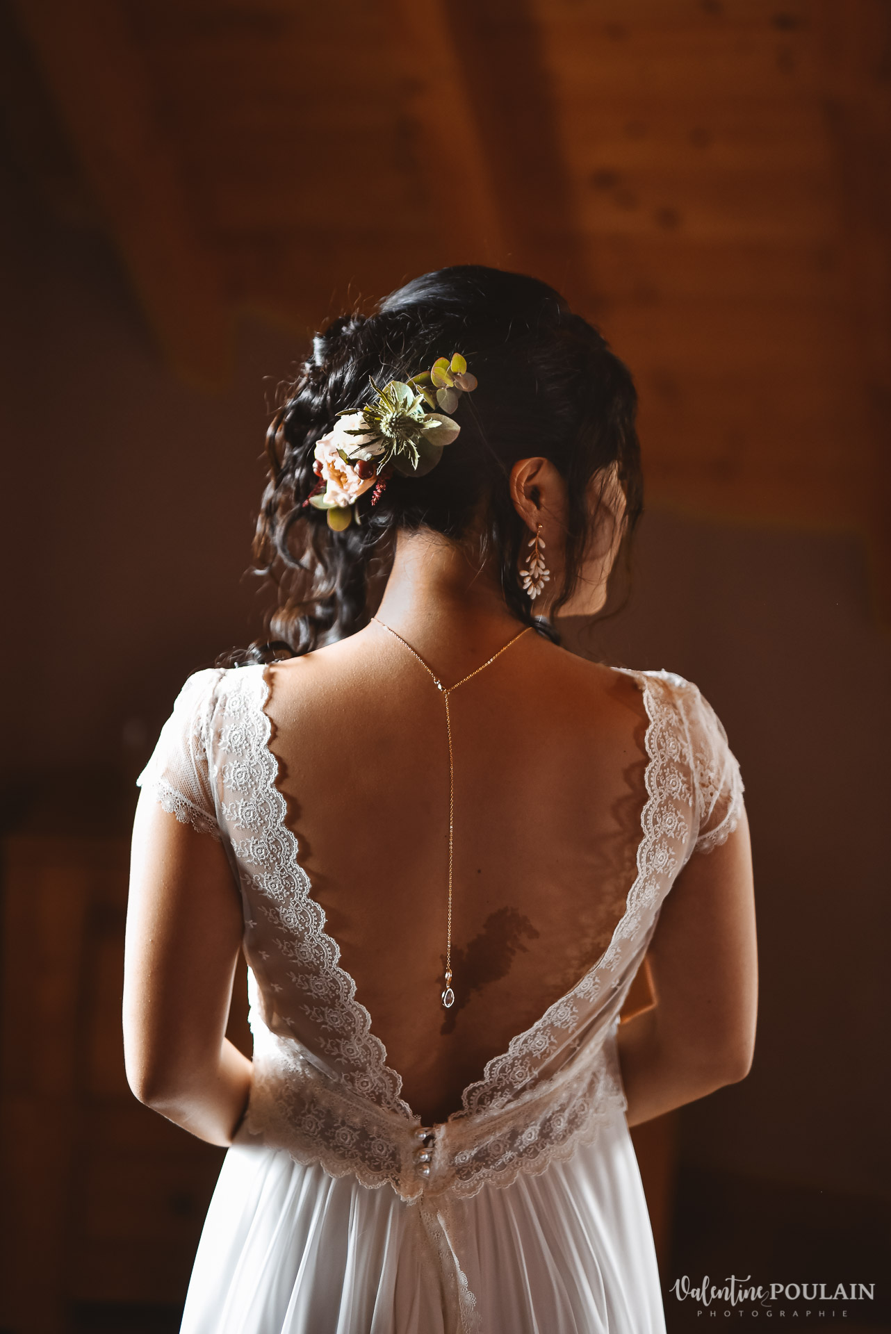 Mariage La Drille au bord de l'eau - Valentine Poulain mariée