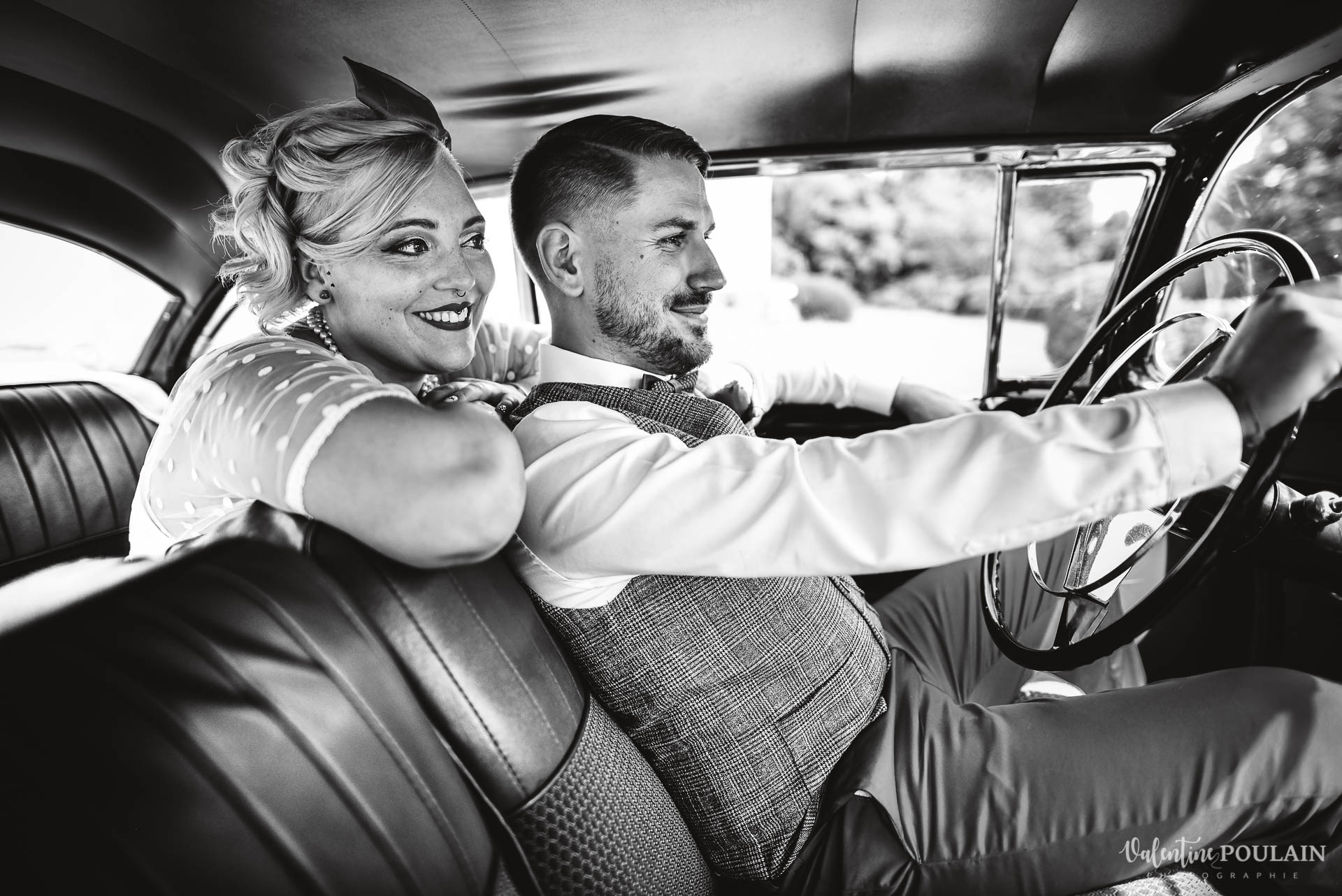 Mariage vintage rockabilly - Valentine Poulain couple volant
