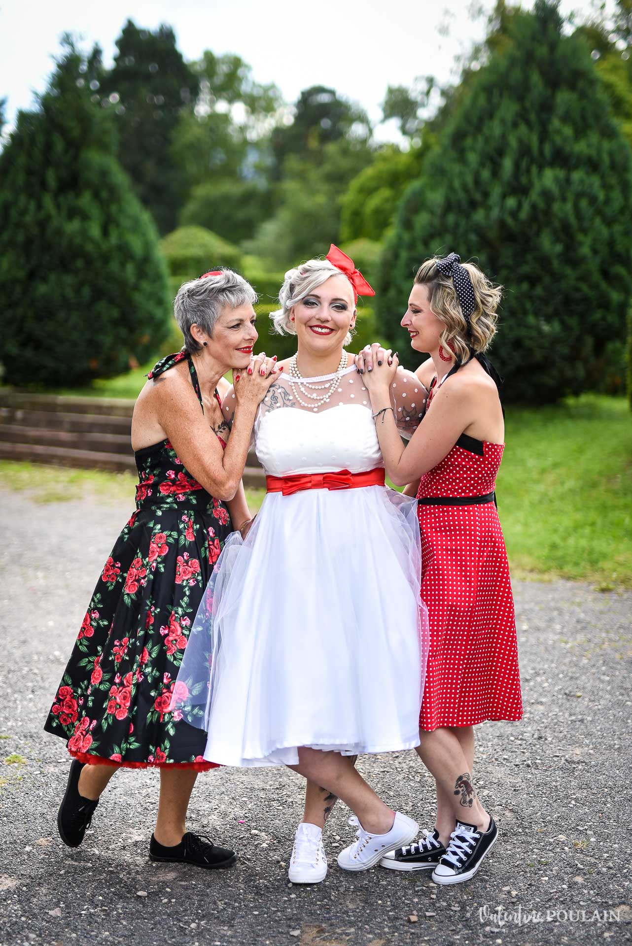 Mariage vintage rockabilly - Valentine Poulain témoins femme