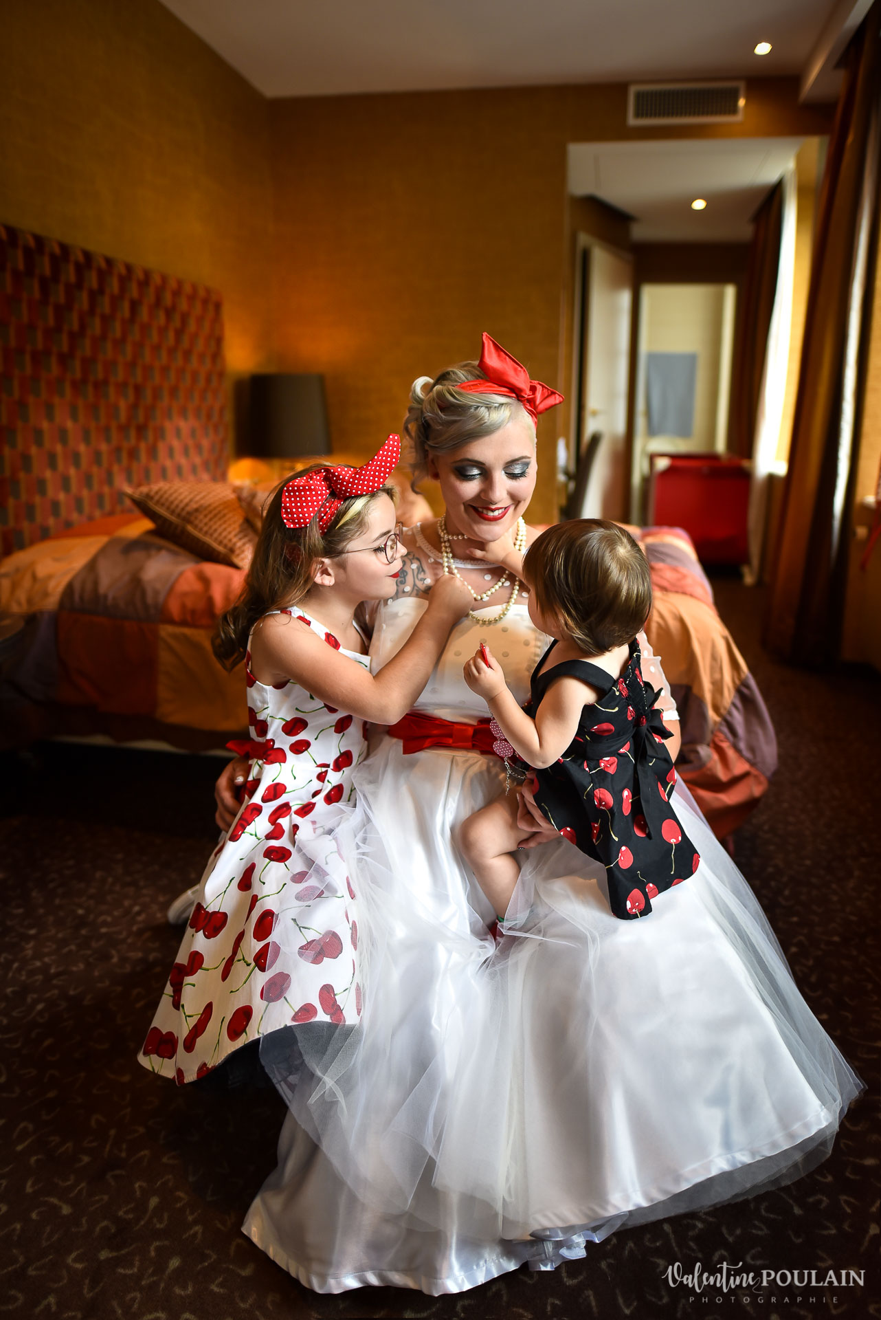 Mariage vintage rockabilly - Valentine Poulain enfants bras