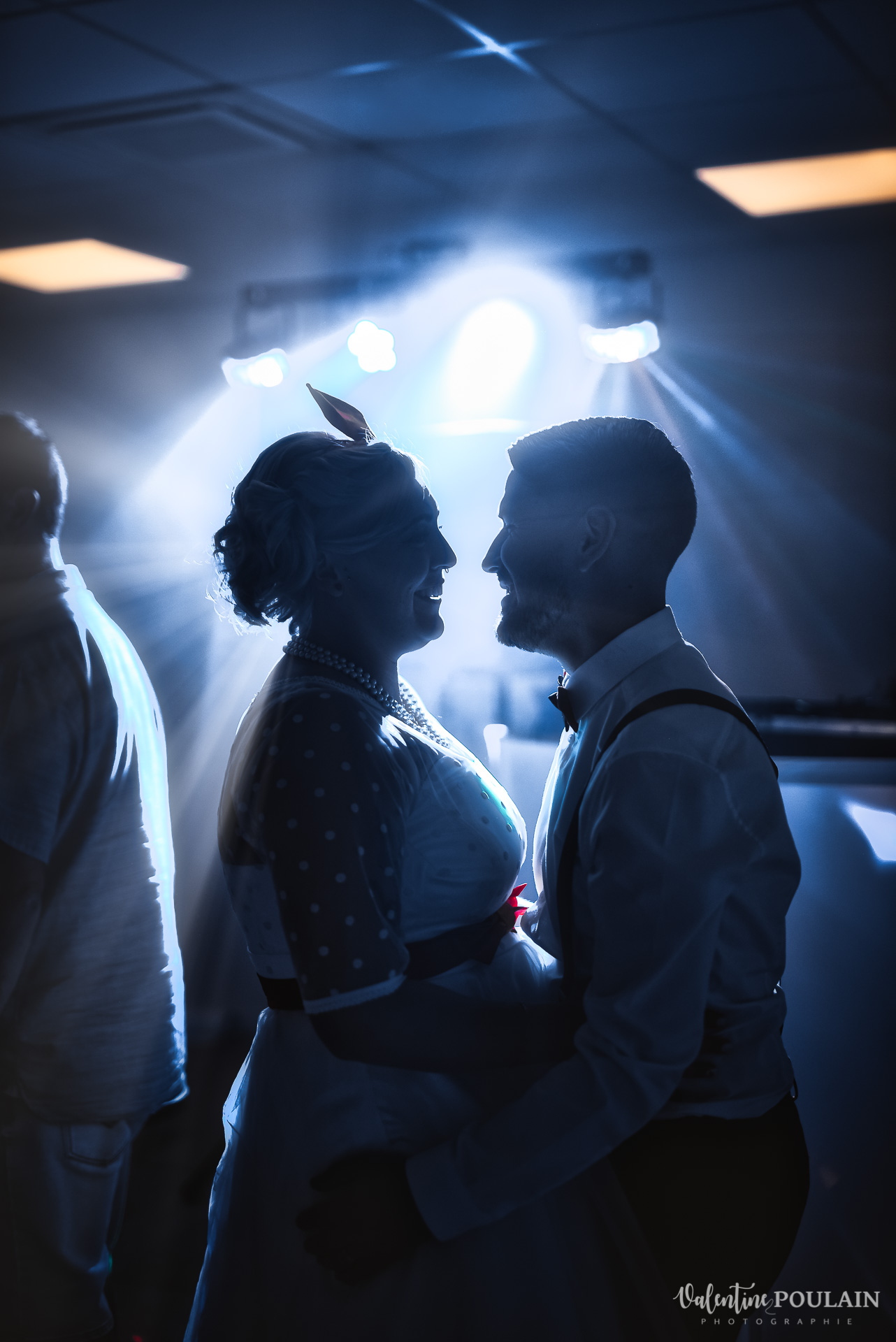 Mariage vintage rockabilly - Valentine Poulain regard