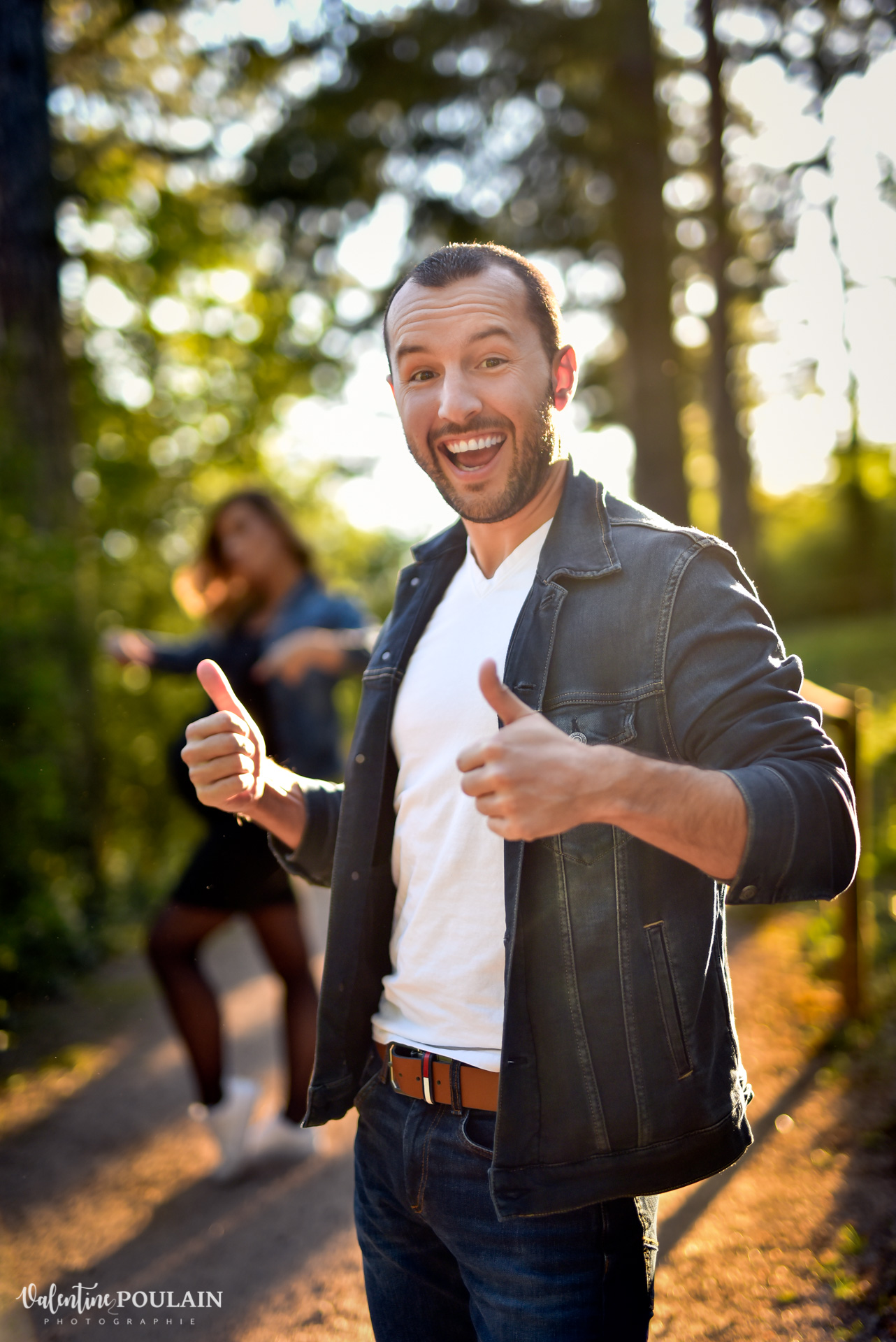 Shooting grossesse sunset montagne papa - Valentine Poulain