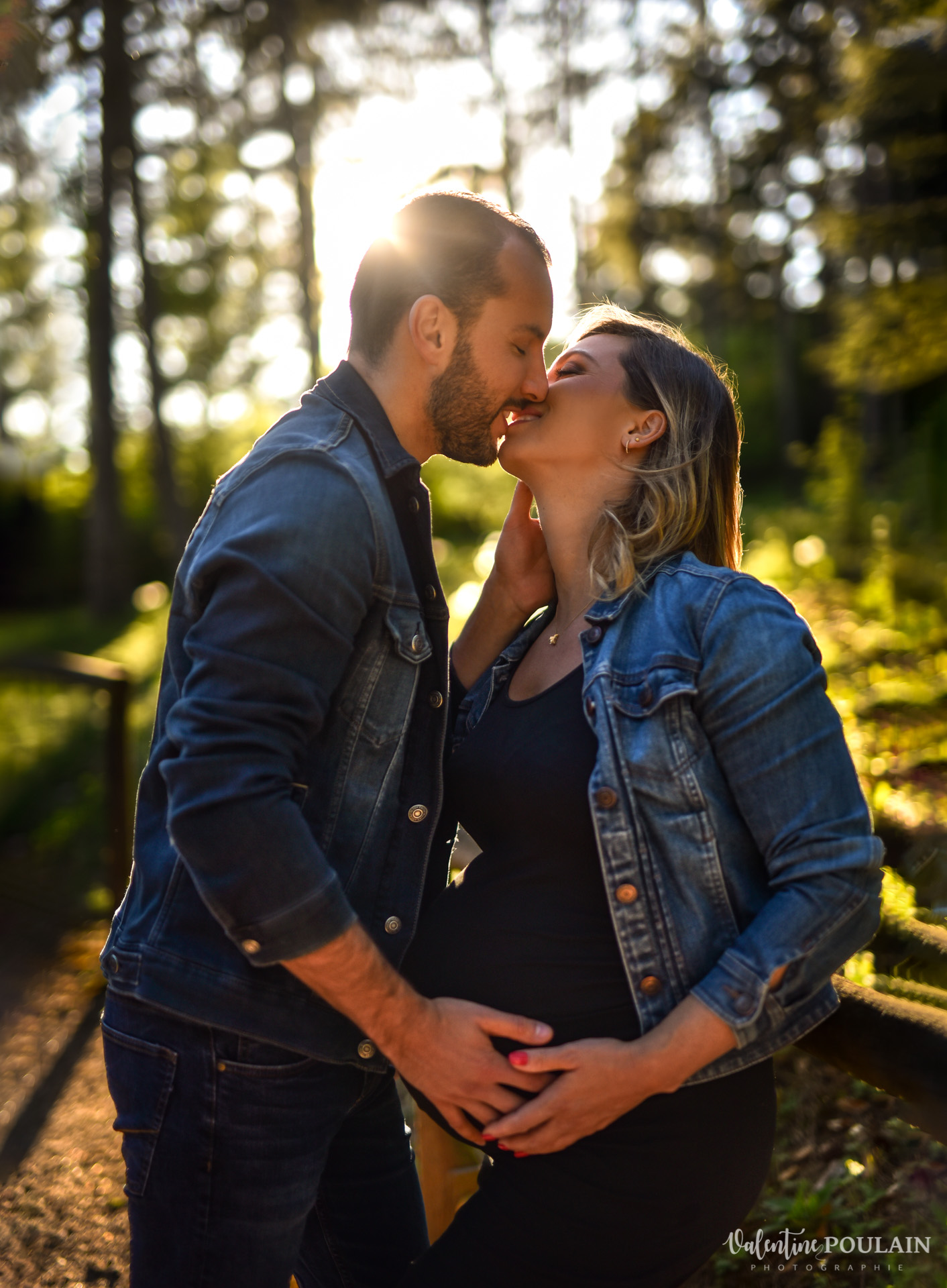 Shooting grossesse sunset montagne love - Valentine Poulain