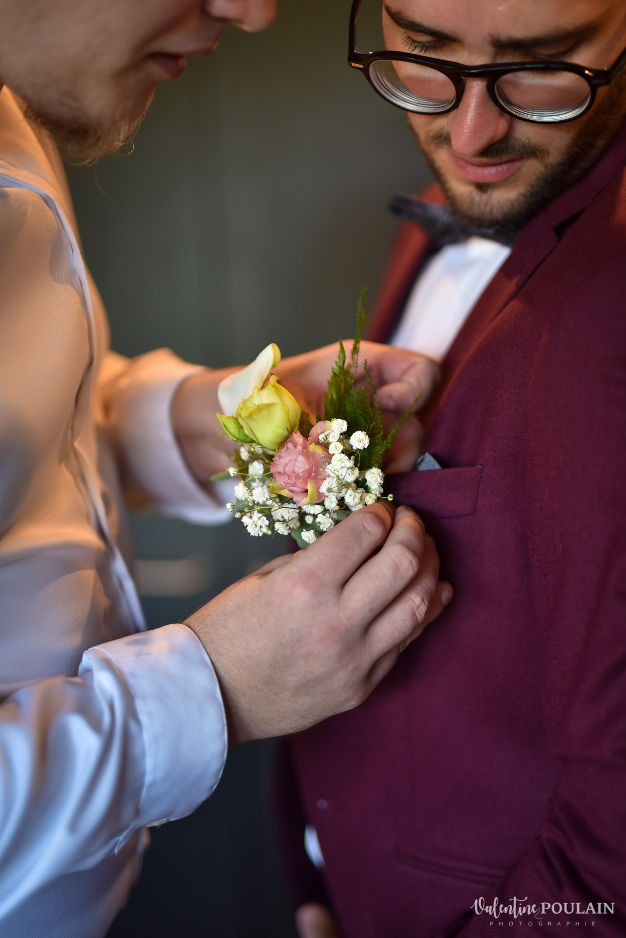 Se marier en exterieur - Château Thanvillé - Valentine Poulain boutonnière